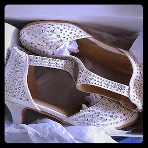 Easter, spring, or communion